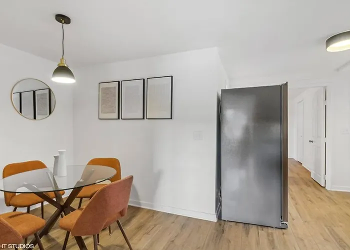 Charming 4br Retreat In The Heart Of Ferienhaus *