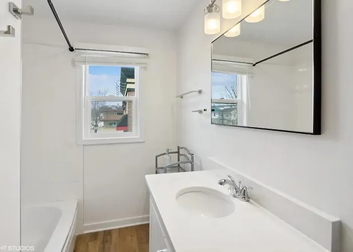 Charming 4br Retreat In The Heart Of Ottawa
